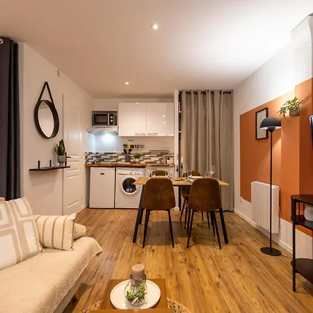 L'Occitane - Studio Elegant, Lit Et Canape-Lit, Hyper-Centre Apartment